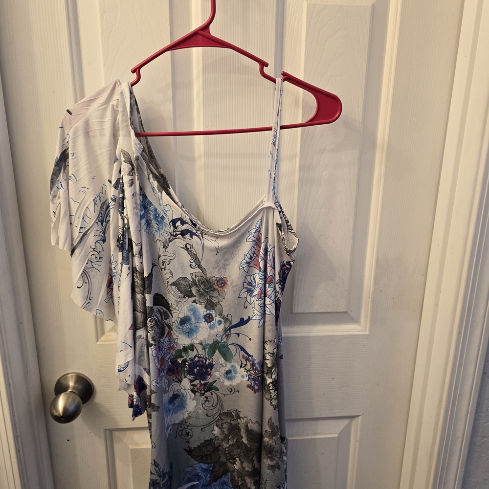 Chic One-Shoulder Floral Dress